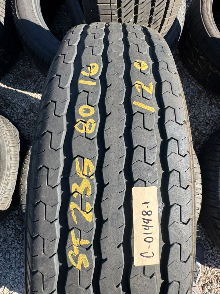 ST235/80R16 Pair (2 Used Tires) Gallant GL Trail