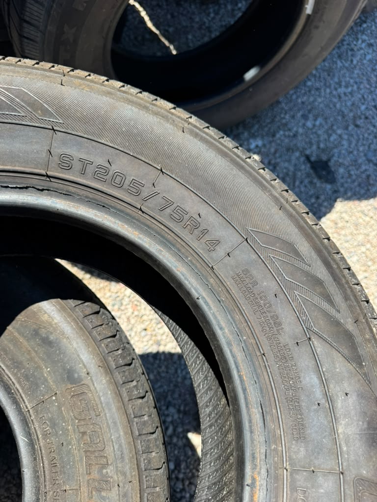 ST205/75R14 Set (4 Used Tires) Gallant GL Trail