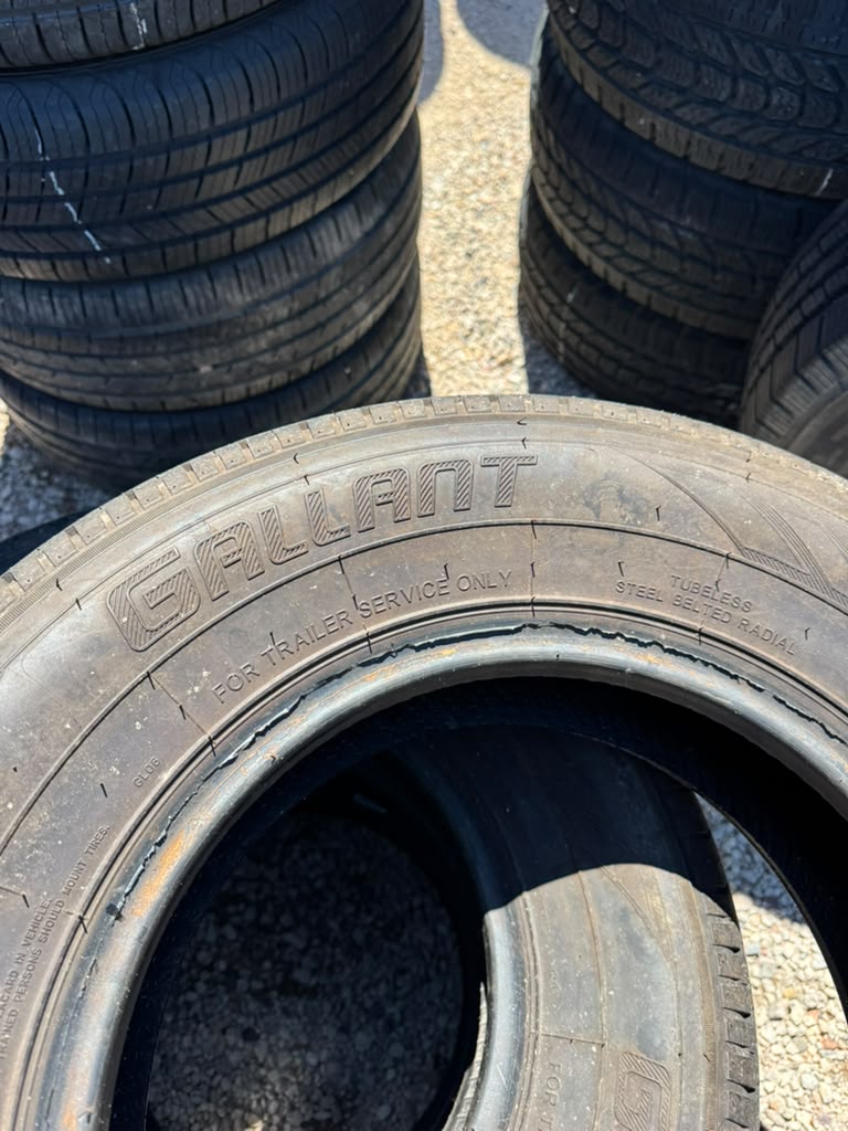 ST205/75R14 Set (4 Used Tires) Gallant GL Trail