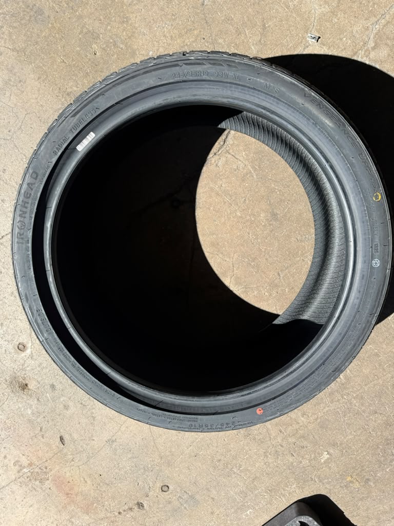 245/35R19 Set (4 Brand New Tires!!) Ironhead IHUP32