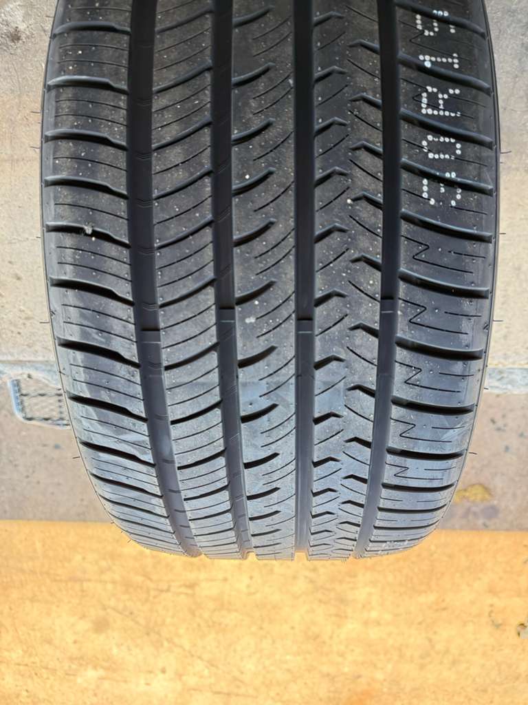 265/30R19 Set (4 Brand New Tires!!) Advanta HPZ-02