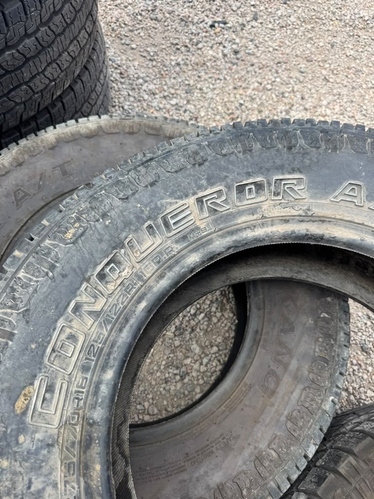 LT275/70R18 Pair (2 Used Tires) Nankang Conquerer
