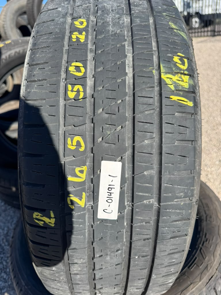 265/50R20 Pair (2 Used Tires ) Bridgestone Dueler H/L