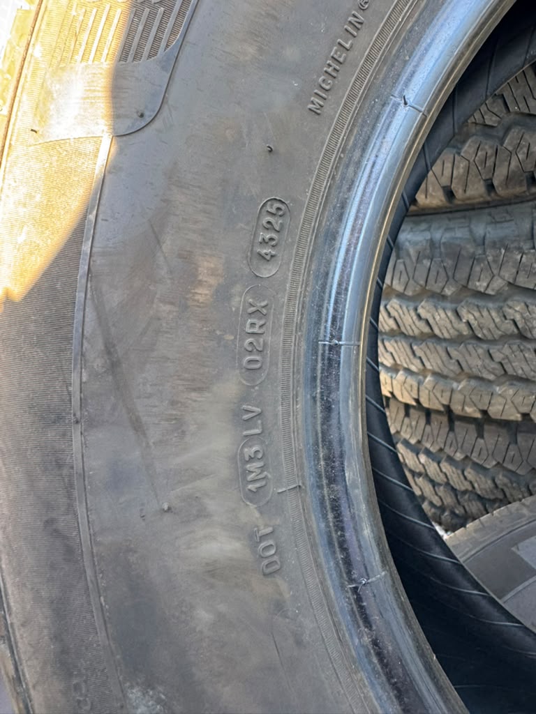 265/65R17 Pair (2 Used Tires) Michelin Primacy LTX
