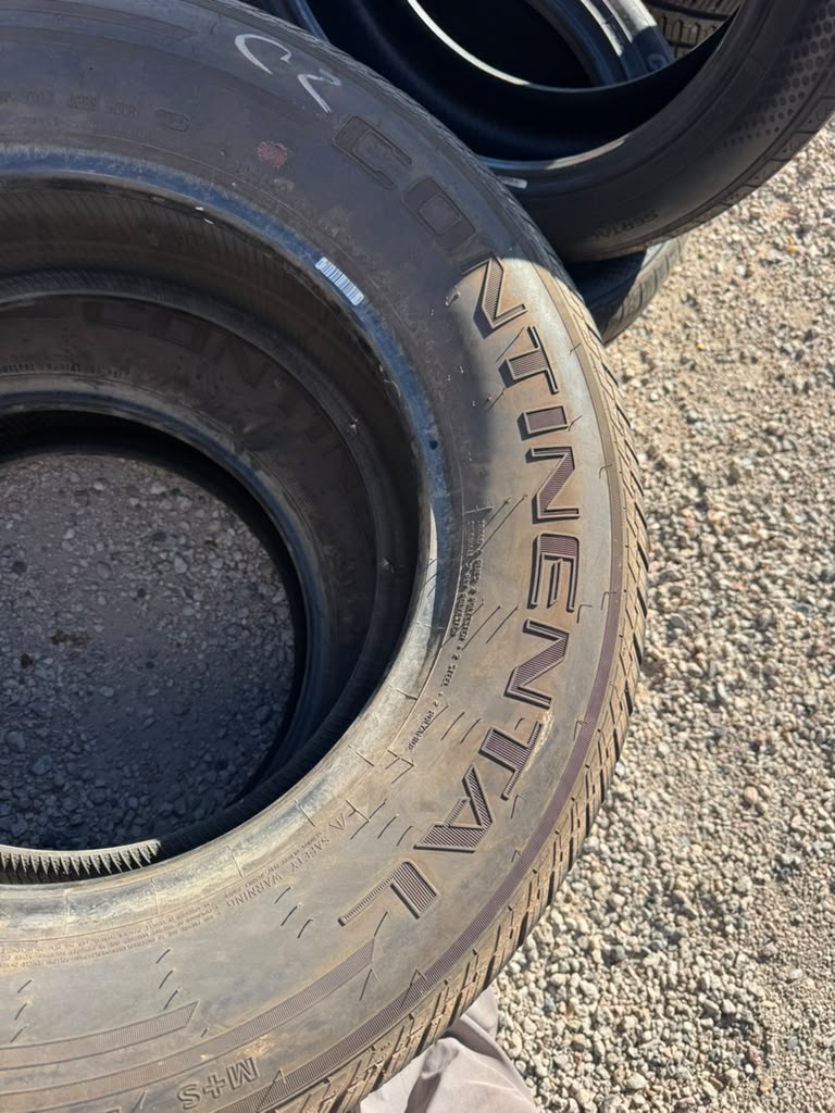 LT275/65R18 Pair (2 Used Tires) Continental Contitrac