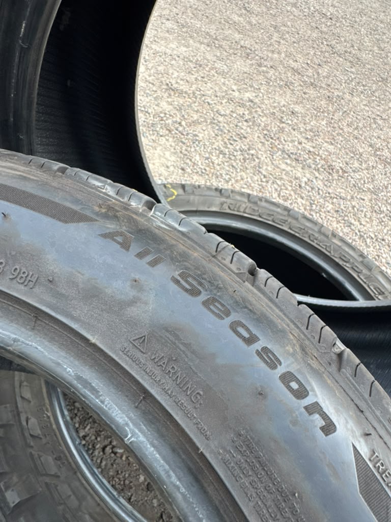 225/55R18 Set (4 Used Tires) Bfgoodrich Advantage Control