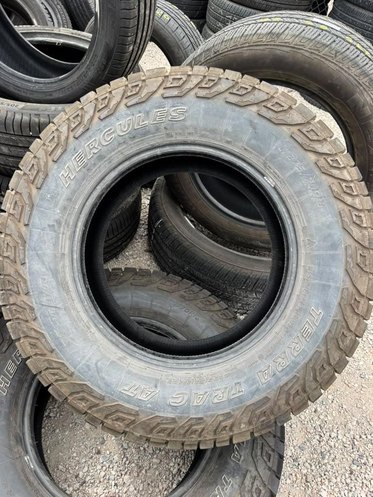 LT275/70R18 Pair (2 Used Tires) Hercules Terra Trac - 📍 Commerce City