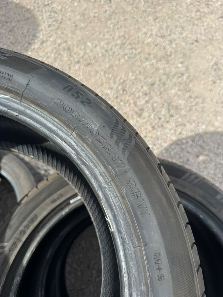205/50R17 Set (4 Used Tires) Delinte DS2