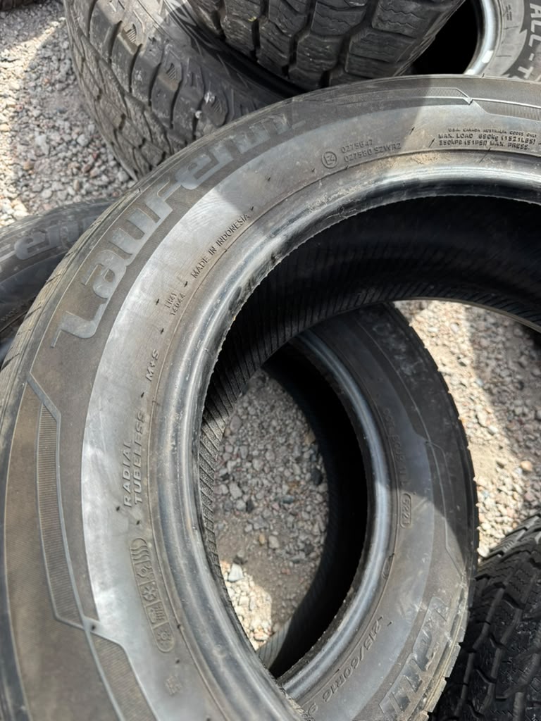 215/60R16 Pair (2 Used Tires) Laufenn G fit