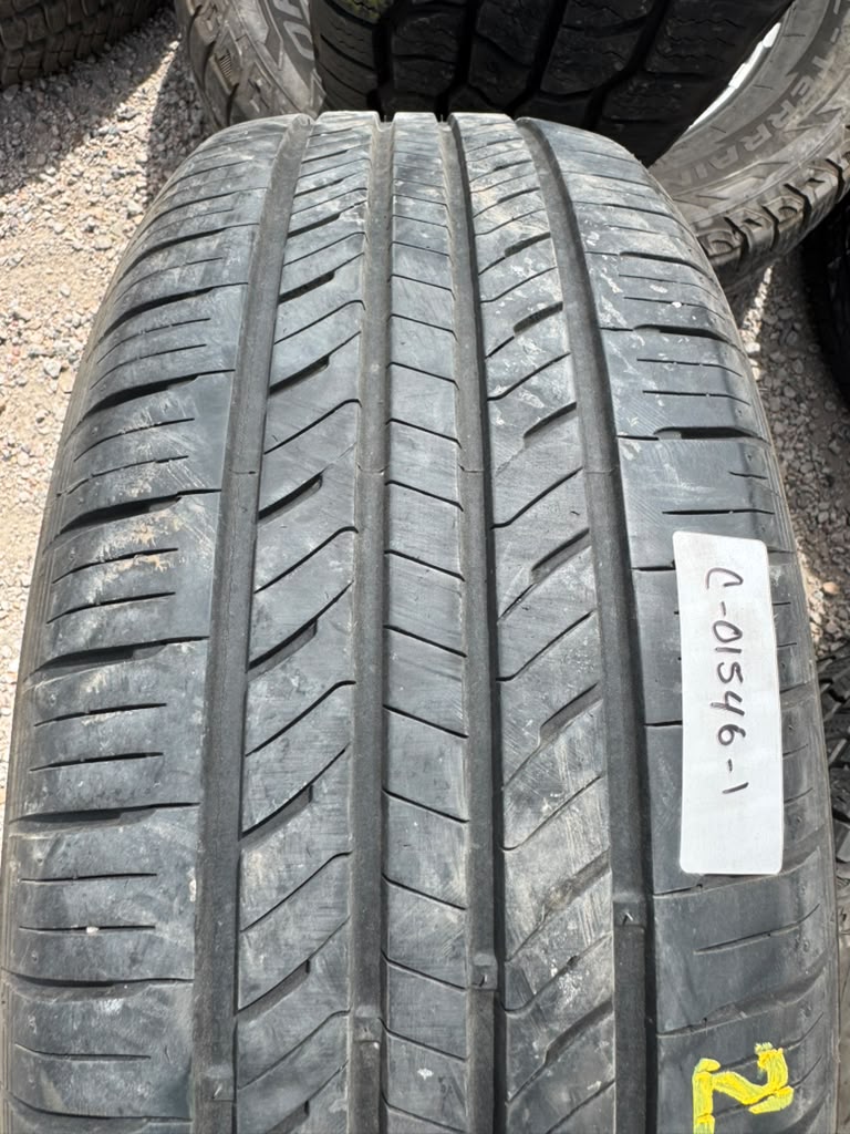 215/60R16 Pair (2 Used Tires) Laufenn G fit