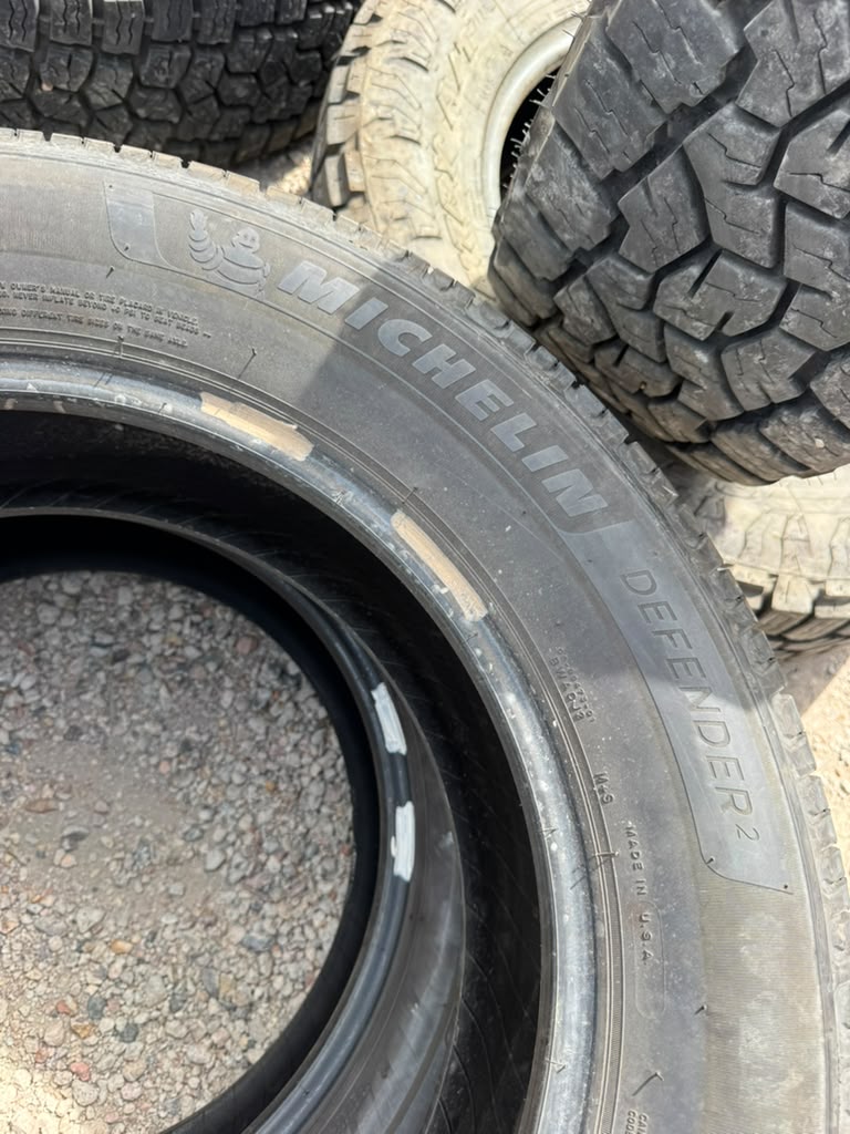 245/60R18 Pair (2 Usend Tires) Michelin Defender - 📍 Commerce City