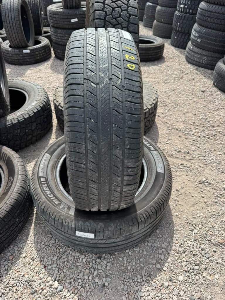 245/60R18 Pair (2 Usend Tires) Michelin Defender - 📍 Commerce City