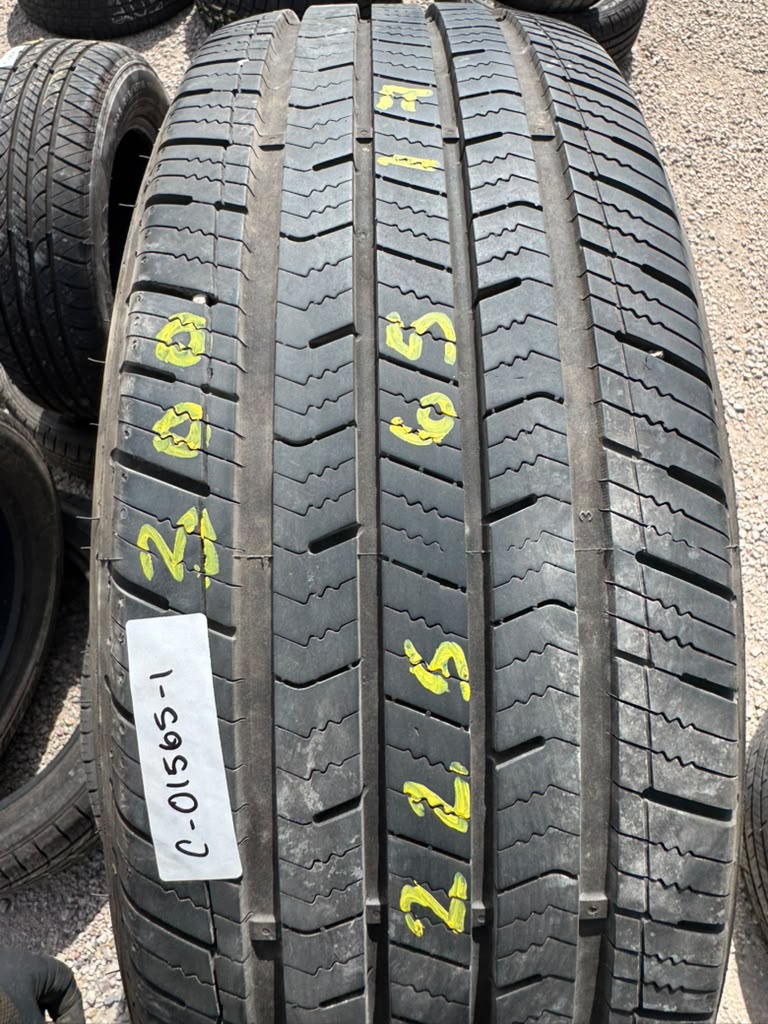 225/65R17 Set (4 Used Tires) Arizonian Silver Edition
