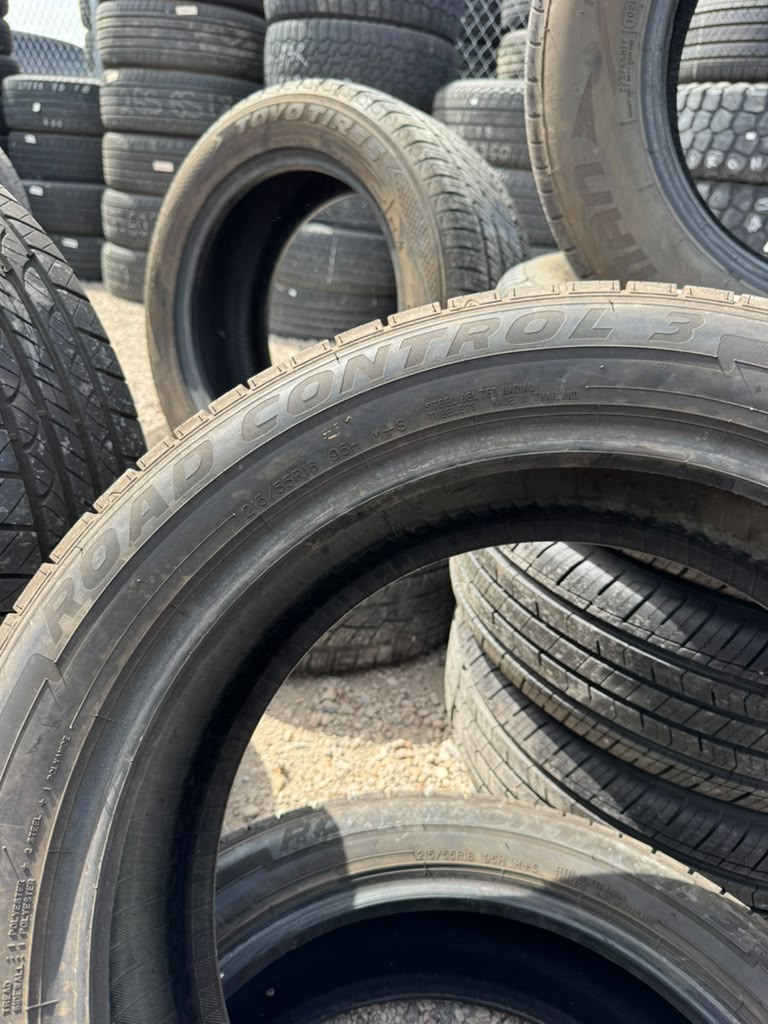 215/55R18 Pair (2 Used Tires) DeanTires Road Control 3
