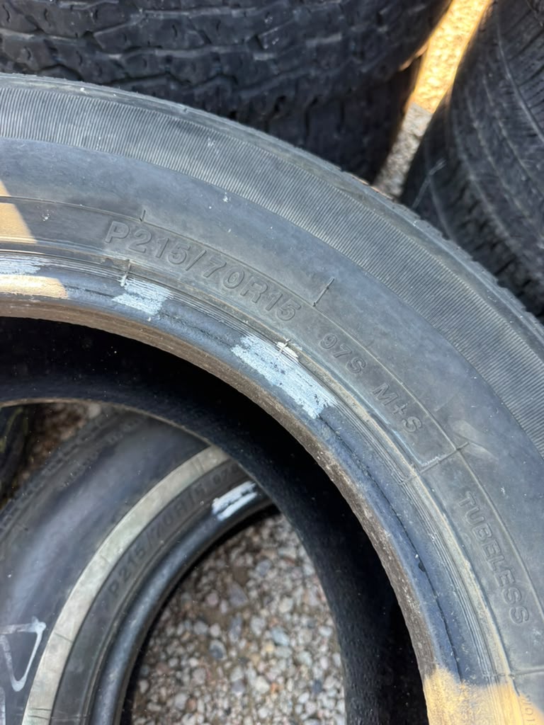 215/70R15 Pair (2 Used Tires) Venezia Classic 787