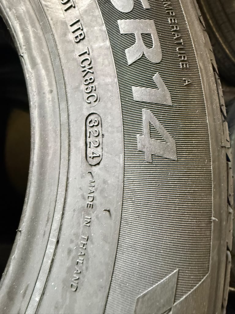 185/65R14 Set (4 Brand New Tires!!) Lionhart LH-501