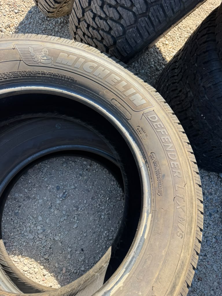 275/60R20 Pair (2 Used Tires) Michelin Defender LTX M/S - 📍 Commerce City