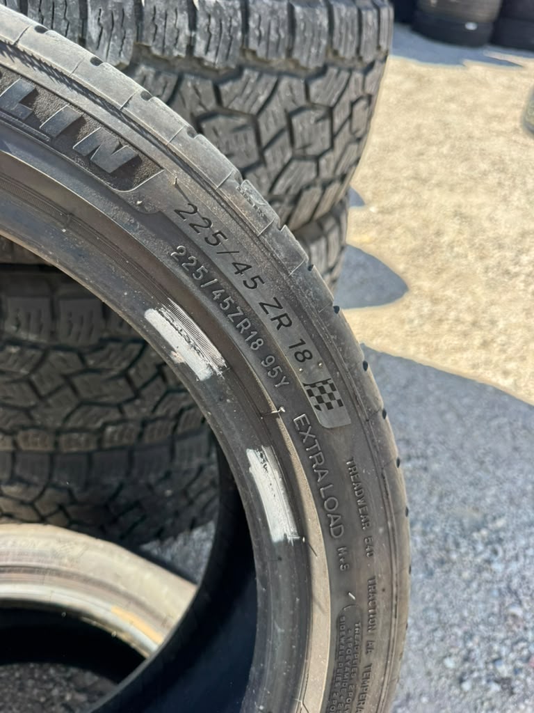 225/45R18 Pair (2 Used Tires) Michelin Pilot Sport