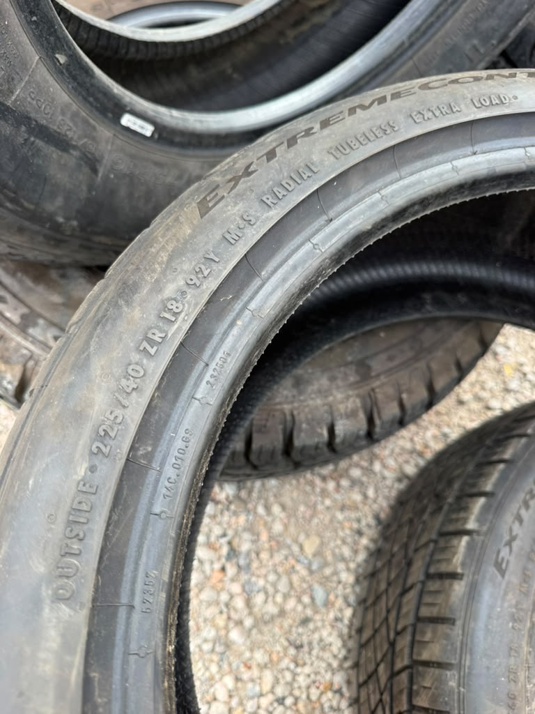 225/40R18 Pair (2 Used Tires) Continental Extreme Contact
