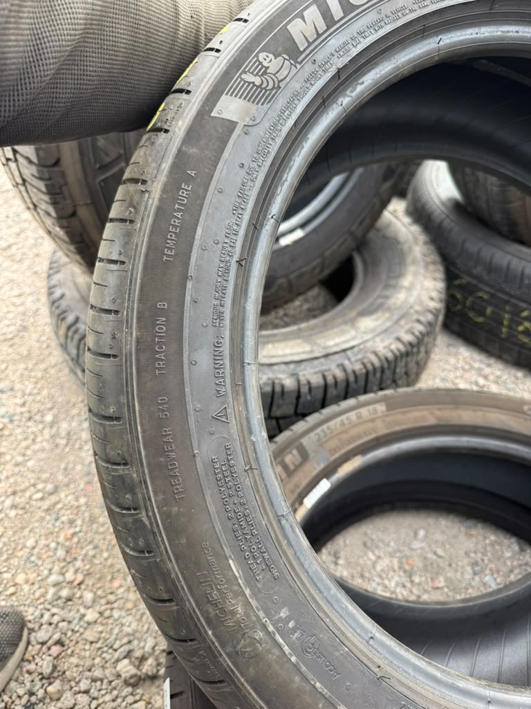 235/45R18 Pair (2 Used Tires) Michelin Primacy