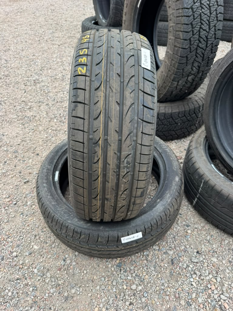 235/45R19 Pair (2 Used Tires) Bridgestone Dueler HP Sport