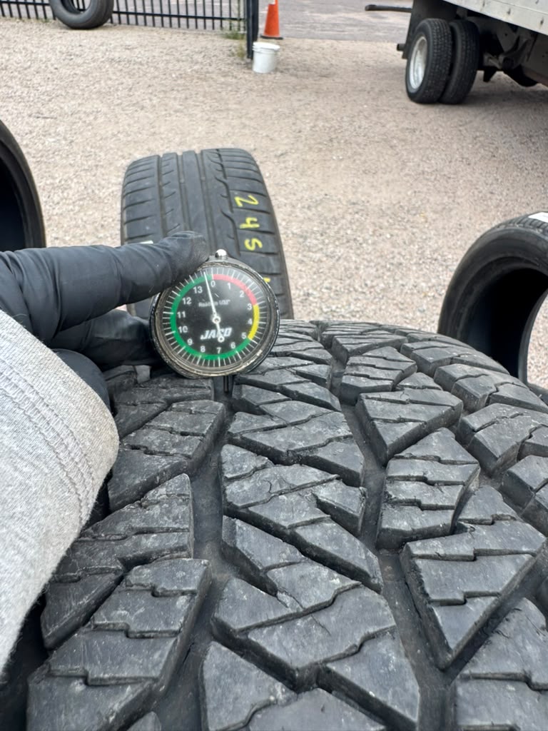 LT275/70R18 Pair (2 Used Tires) Hankook DynaPro AT2 Extreme - 📍 Commerce City