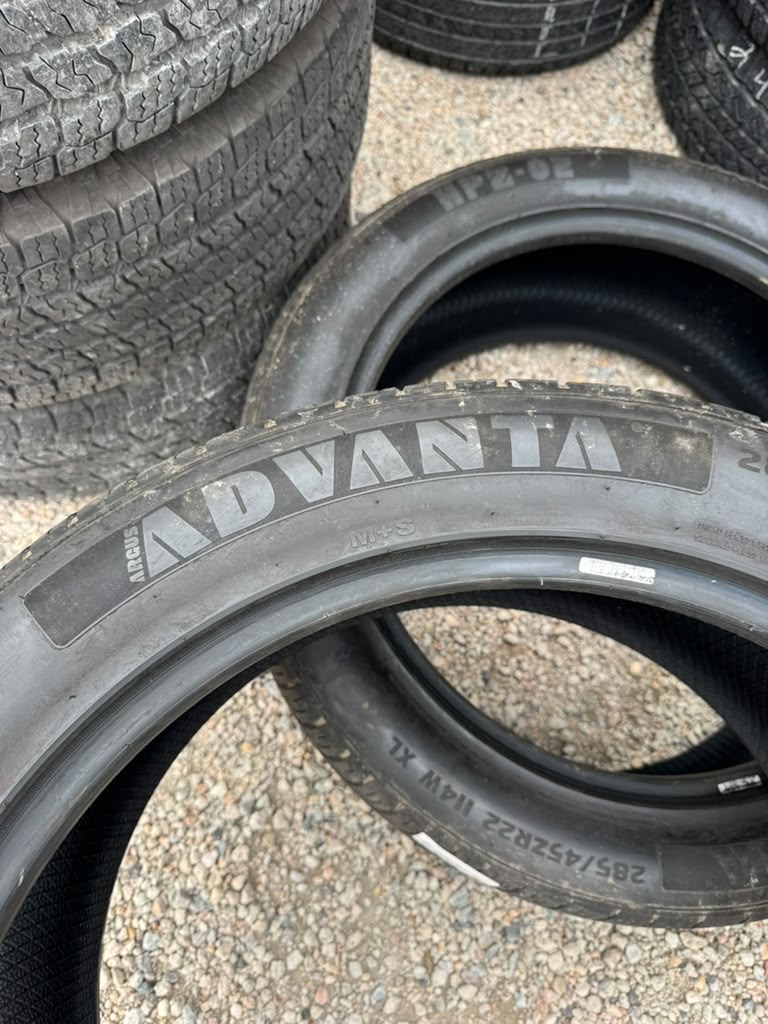 285/45R22 Pair (2 Used Tires) Advanta HPZ-02 - 📍 Commerce City