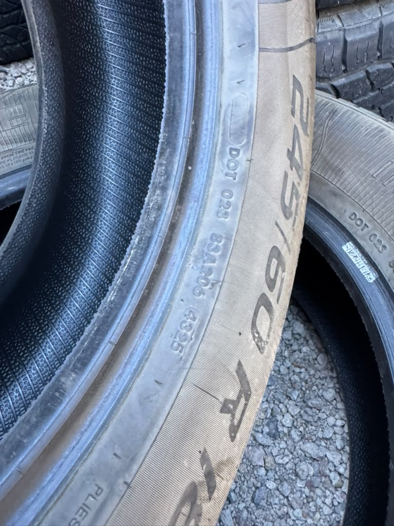 245/60R18 Pair (2 Used Tires) Vredstein HiTrac - 📍 Commerce City