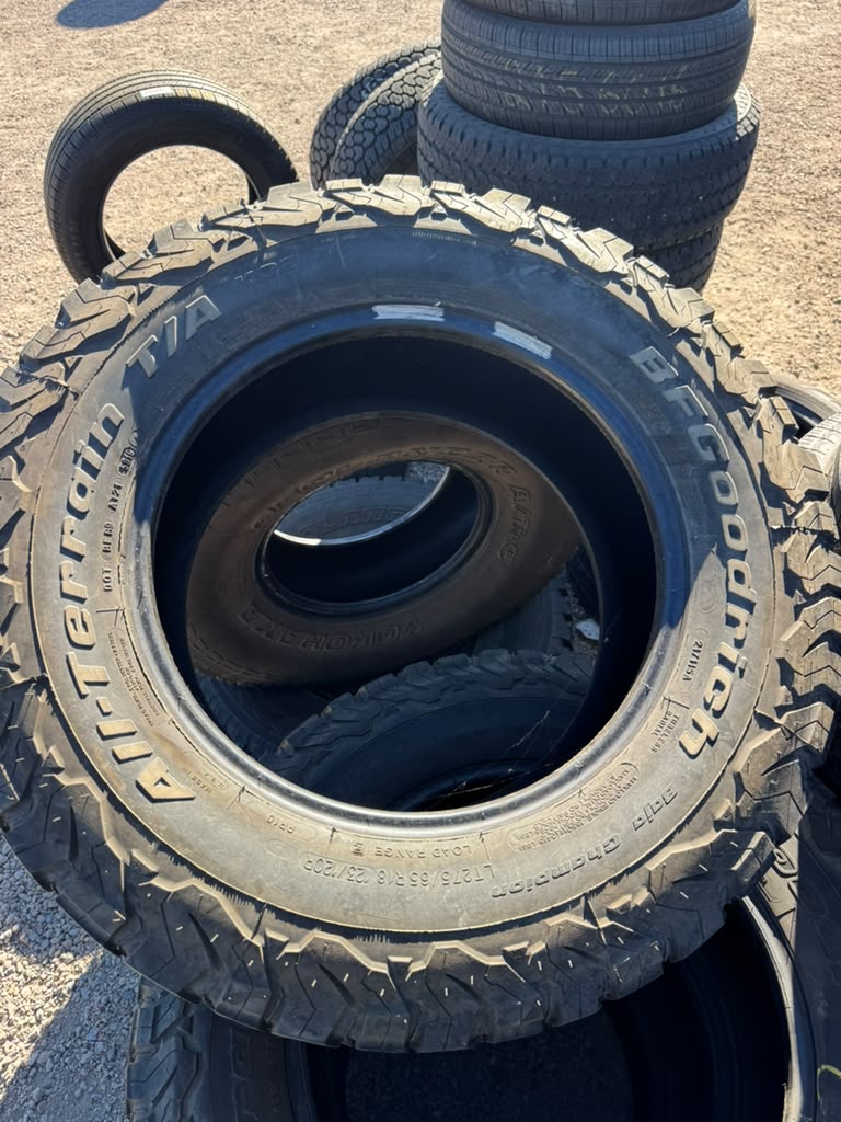 LT275/65R18 Set (4 Used Tires) Bfgoodrich KO2 - 📍 Commerce City