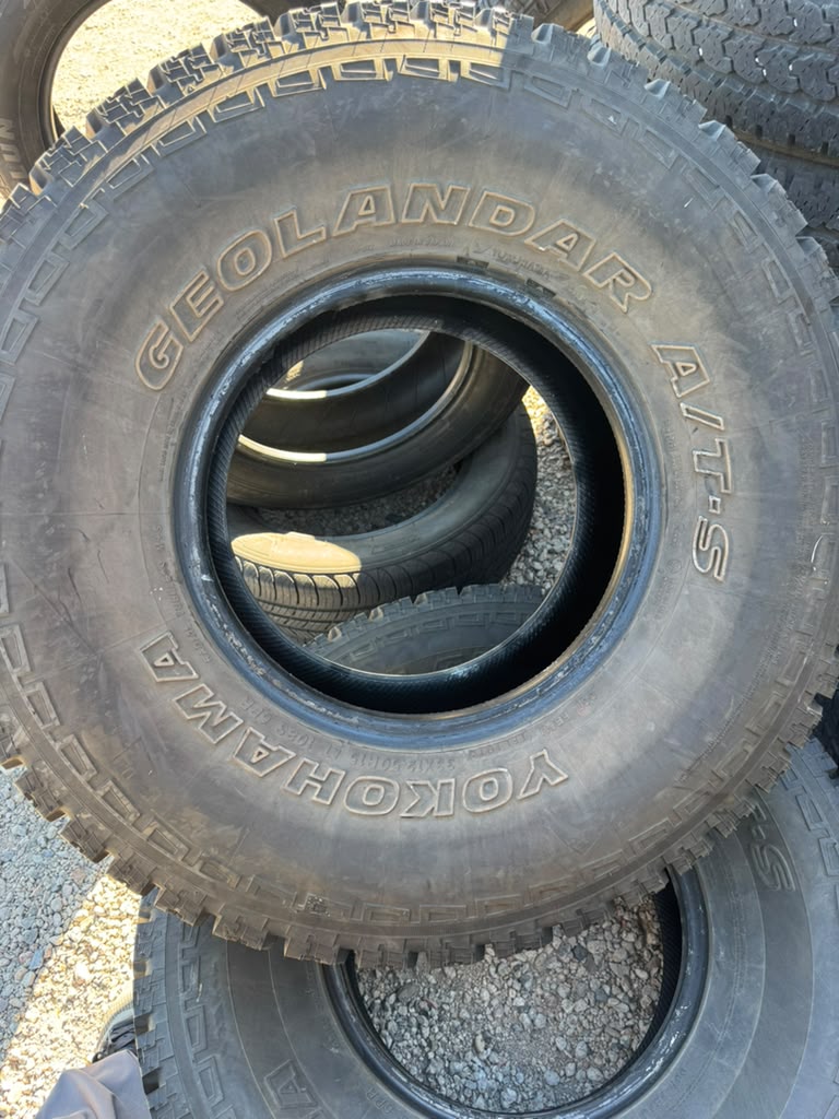LT33X12.50R15 Pair (2 Used Tires)Yokohama Geolandar AT-S - 📍 Commerce City