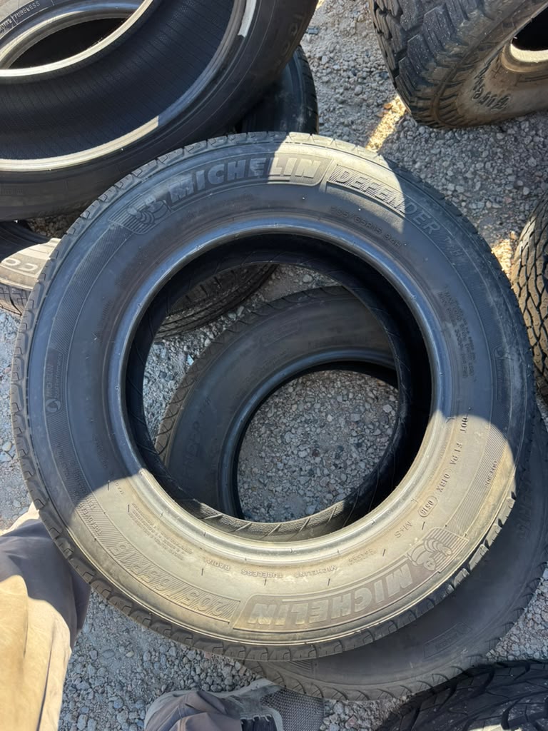205/65R15 Pair (2 Used Tires) Michelin Defender T+H