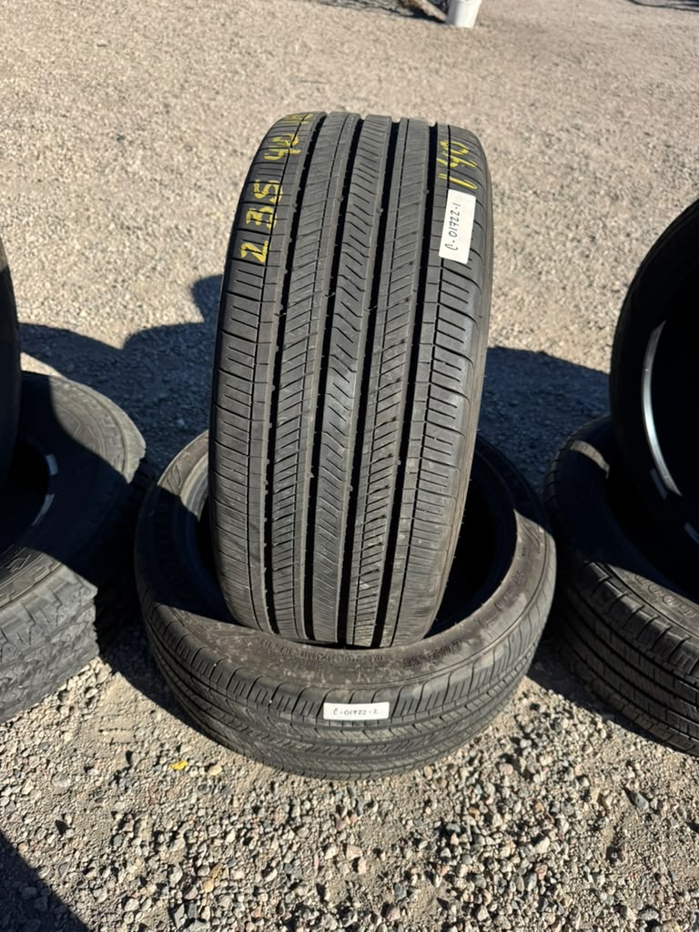 235/40R18 Pair (2 Used Tires) Goodyear Assurance MaxLife