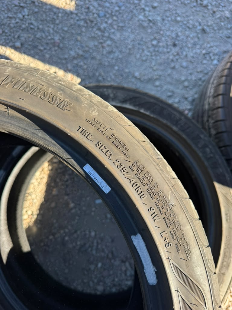 235/40R18 Pair (2 Used Tires) Goodyear Assurance MaxLife