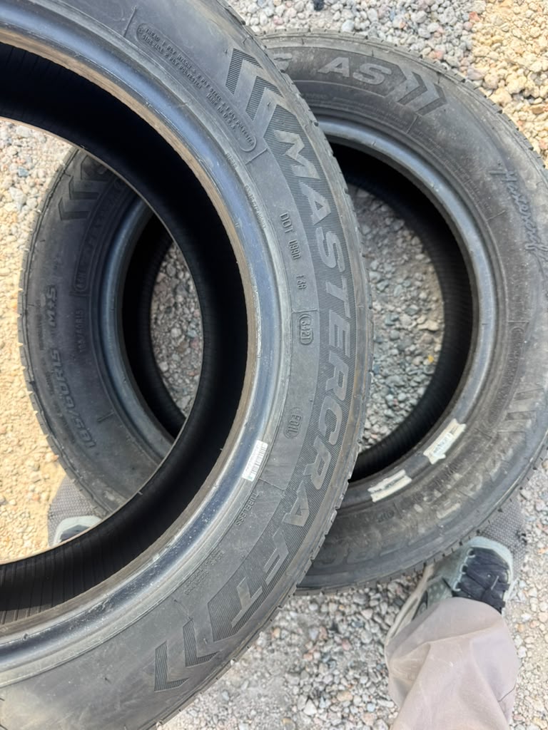 185/60R15 Pair (2 Used Tires) Mastercraft Stratus