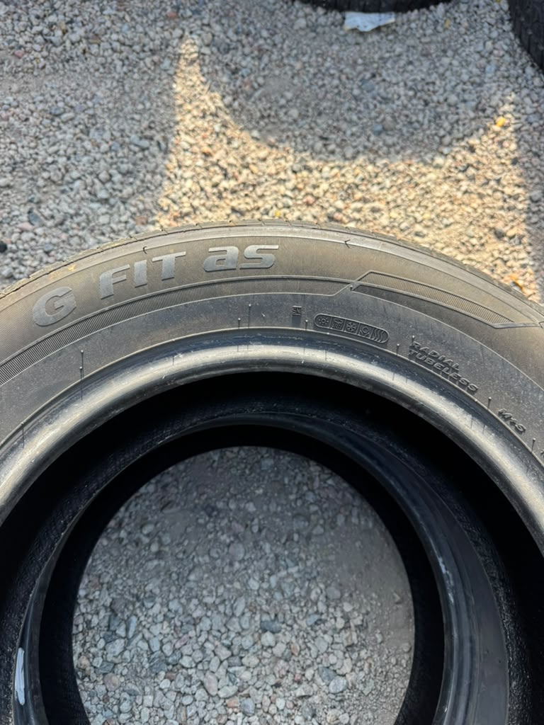 195/65R15 Pair (2 Used Tires) Laufenn G Fit