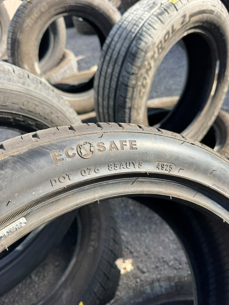 215/45R18 Pair (2 Used Tires) Advanta HPZ-02