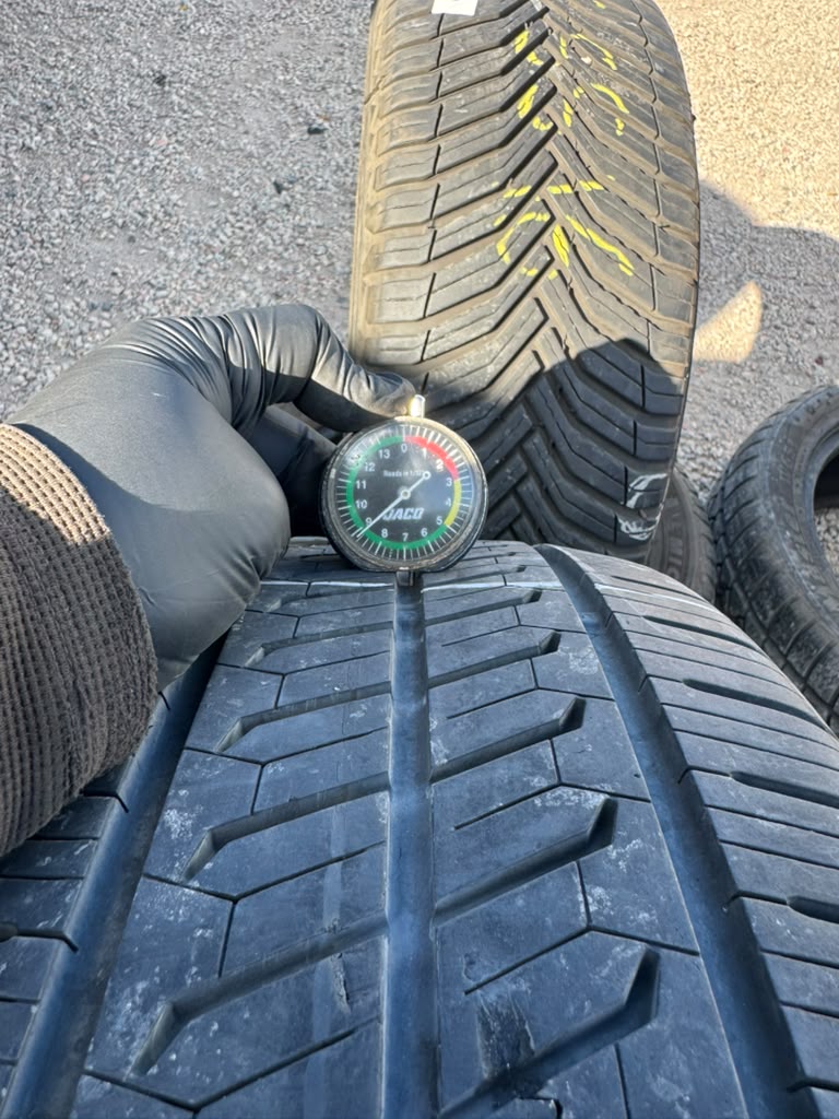 225/55R17 Pair (2 Used Tires) Continental Control Contact