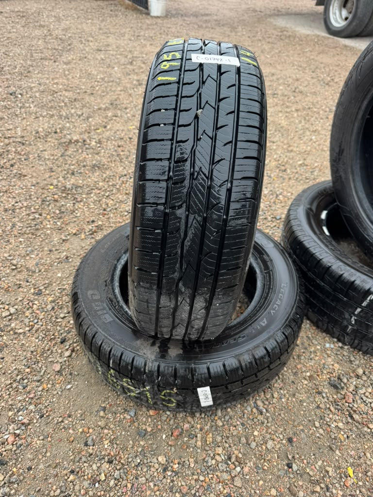 195/65R15 Pair (2 Used Tires) Big O Legacy