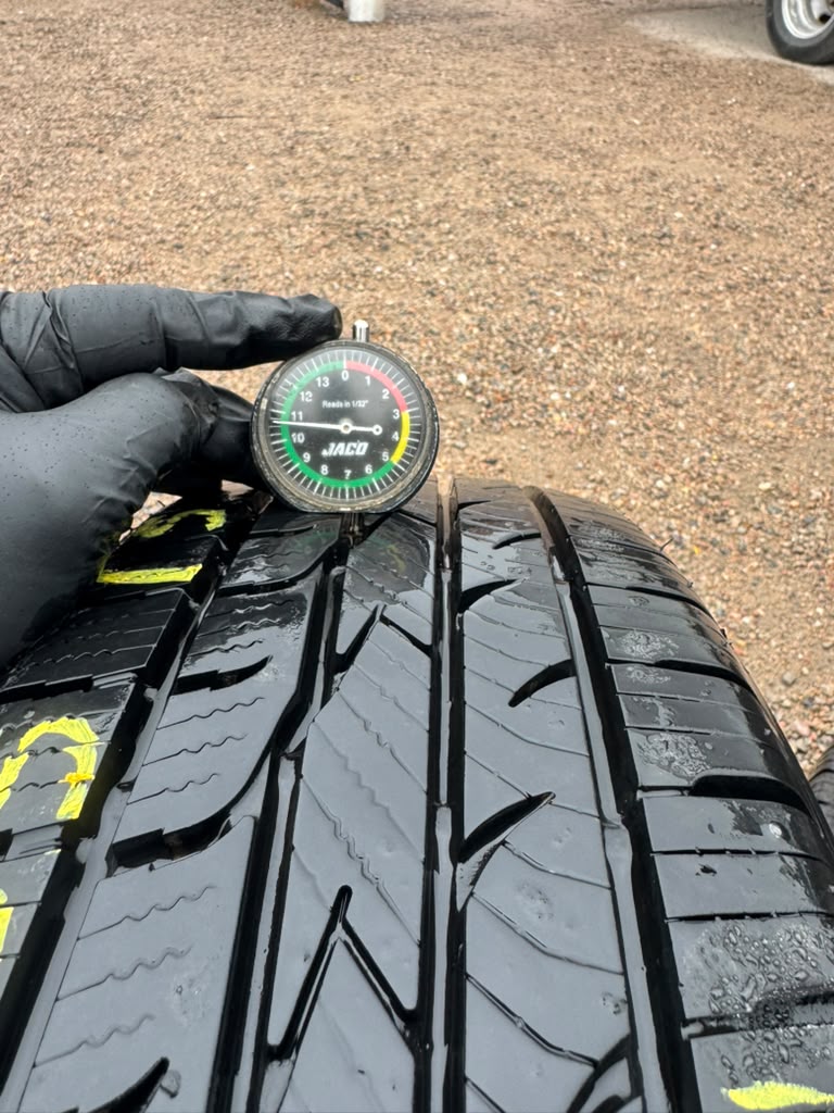 195/65R15 Pair (2 Used Tires) Big O Legacy