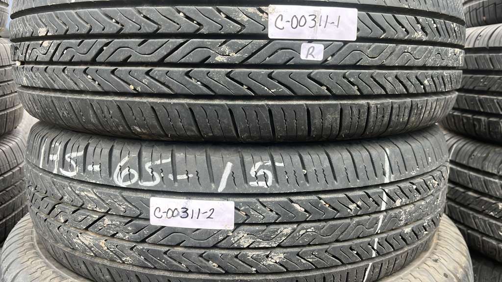 175/65R15 Pair (2 Used Tires) Toyo Extensa